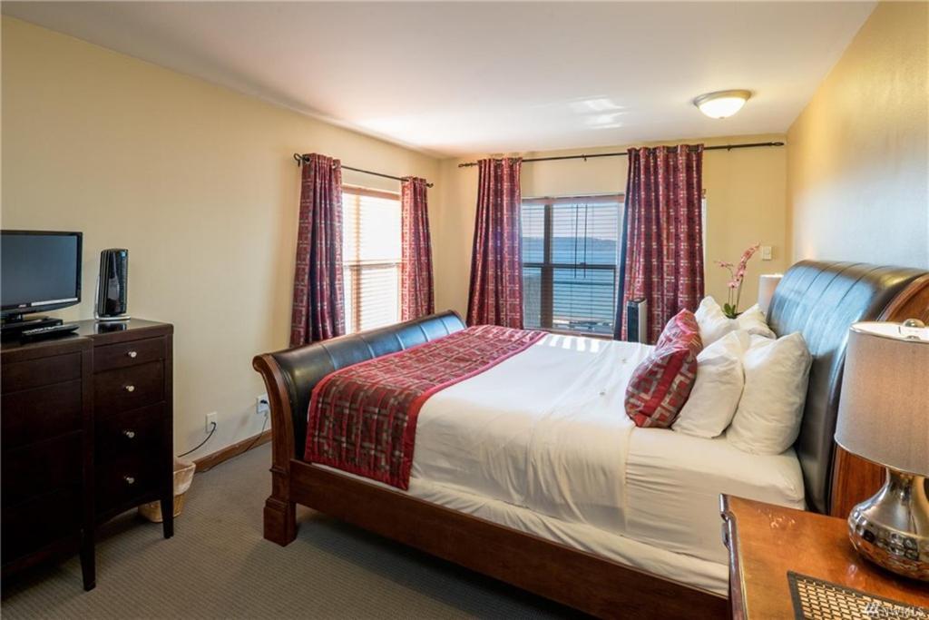 Camano Island Inn Екстериор снимка